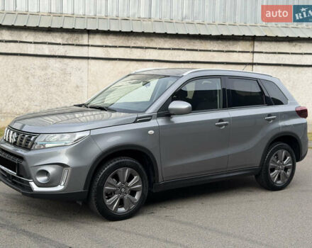 Сірий Сузукі Вітара, об'ємом двигуна 1.37 л та пробігом 11 тис. км за 23800 $, фото 4 на Automoto.ua