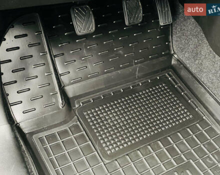 Серый Сузуки Витара, объемом двигателя 1.4 л и пробегом 1 тыс. км за 19500 $, фото 54 на Automoto.ua