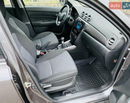 Серый Сузуки Витара, объемом двигателя 1.4 л и пробегом 1 тыс. км за 19500 $, фото 27 на Automoto.ua