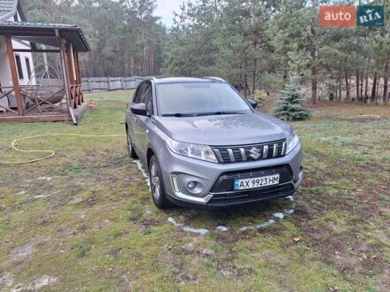 Сірий Сузукі Вітара, об'ємом двигуна 1 л та пробігом 88 тис. км за 17000 $, фото 1 на Automoto.ua