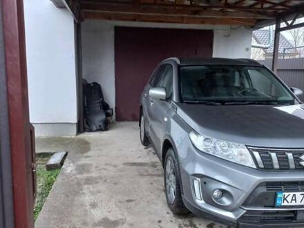 Сірий Сузукі Вітара, об'ємом двигуна 1.37 л та пробігом 60 тис. км за 13700 $, фото 1 на Automoto.ua