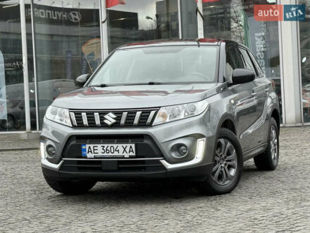 Сірий Сузукі Вітара, об'ємом двигуна 1.59 л та пробігом 35 тис. км за 19500 $, фото 1 на Automoto.ua