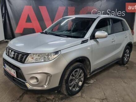 Серый Сузуки Витара, объемом двигателя 1.59 л и пробегом 200 тыс. км за 16400 $, фото 1 на Automoto.ua