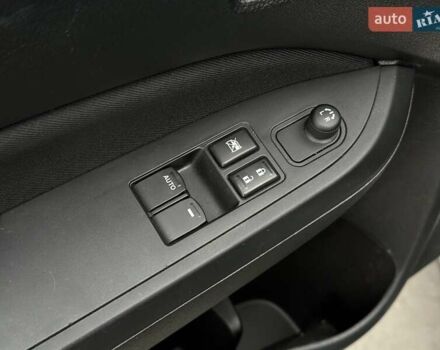 Синий Сузуки Витара, объемом двигателя 1.59 л и пробегом 86 тыс. км за 14500 $, фото 16 на Automoto.ua