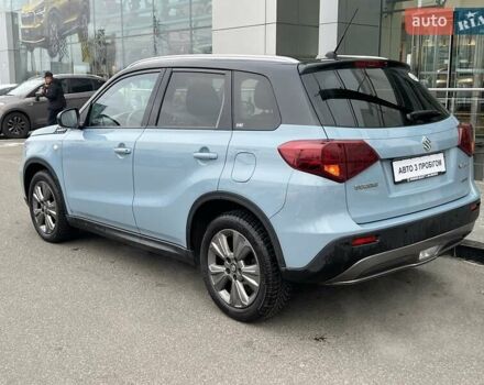 Синий Сузуки Витара, объемом двигателя 1.37 л и пробегом 160 тыс. км за 13800 $, фото 4 на Automoto.ua