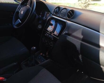 Синий Сузуки Витара, объемом двигателя 1.59 л и пробегом 11 тыс. км за 19000 $, фото 6 на Automoto.ua