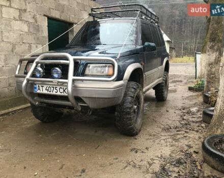 Зеленый Сузуки Витара, объемом двигателя 2 л и пробегом 285 тыс. км за 5350 $, фото 1 на Automoto.ua