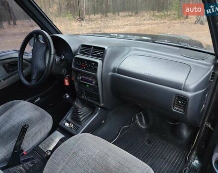 Зеленый Сузуки Витара, объемом двигателя 2 л и пробегом 100 тыс. км за 4500 $, фото 8 на Automoto.ua