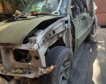 Зеленый Сузуки Витара, объемом двигателя 2 л и пробегом 300 тыс. км за 1500 $, фото 2 на Automoto.ua