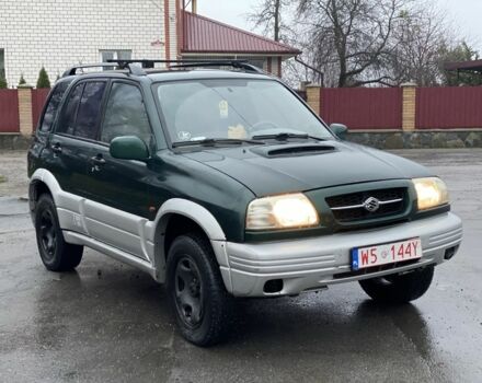 Зеленый Сузуки Витара, объемом двигателя 2 л и пробегом 300 тыс. км за 2950 $, фото 1 на Automoto.ua