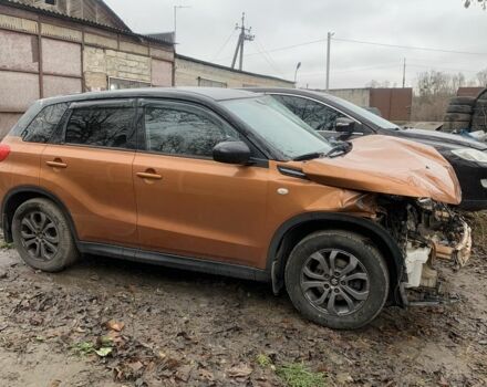 Оранжевый Сузуки Витара, объемом двигателя 1.6 л и пробегом 106 тыс. км за 4300 $, фото 1 на Automoto.ua