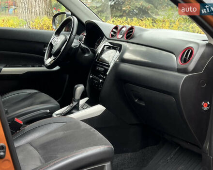 Помаранчевий Сузукі Вітара, об'ємом двигуна 1.37 л та пробігом 118 тис. км за 16400 $, фото 26 на Automoto.ua