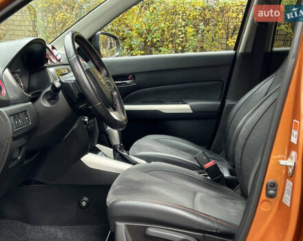 Помаранчевий Сузукі Вітара, об'ємом двигуна 1.37 л та пробігом 118 тис. км за 16400 $, фото 20 на Automoto.ua