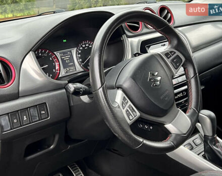 Оранжевый Сузуки Витара, объемом двигателя 1.37 л и пробегом 118 тыс. км за 16000 $, фото 16 на Automoto.ua