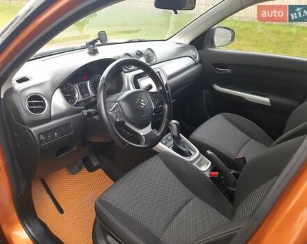 Помаранчевий Сузукі Вітара, об'ємом двигуна 1.59 л та пробігом 128 тис. км за 17200 $, фото 11 на Automoto.ua