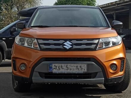 Сузукі Вітара 2017 у Києві на Automoto.ua Помаранчевий Сузукі Вітара, об'ємом двигуна 1.6 л та пробігом 53 тис. км за 17500 $, фото 1 на Automoto.ua