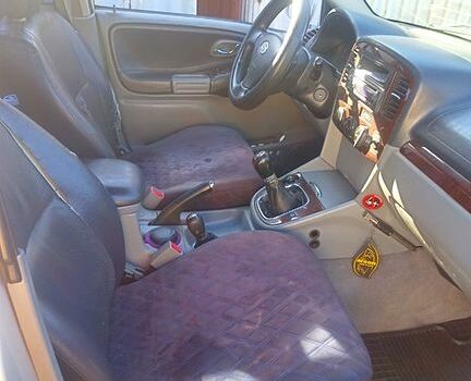 Серый Сузуки ХЛ7, объемом двигателя 2.7 л и пробегом 275 тыс. км за 7500 $, фото 5 на Automoto.ua