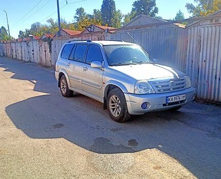 Серый Сузуки ХЛ7, объемом двигателя 2.7 л и пробегом 275 тыс. км за 7500 $, фото 4 на Automoto.ua