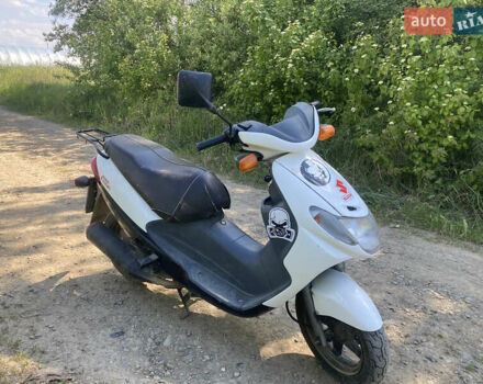 Белый Сузуки Address 110, объемом двигателя 0 л и пробегом 163 тыс. км за 450 $, фото 1 на Automoto.ua