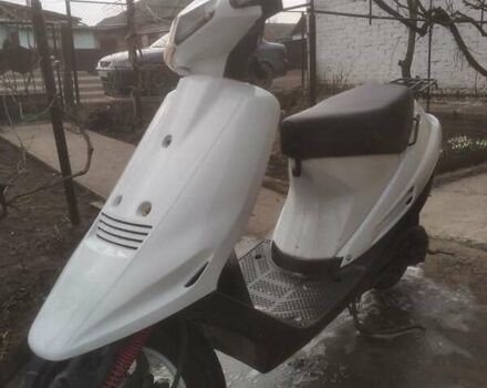 Белый Сузуки Address V100, объемом двигателя 0.11 л и пробегом 15 тыс. км за 450 $, фото 4 на Automoto.ua