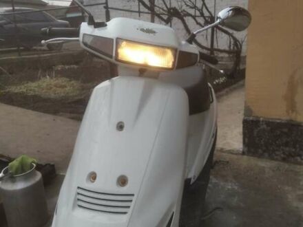 Белый Сузуки Address V100, объемом двигателя 0.11 л и пробегом 15 тыс. км за 450 $, фото 1 на Automoto.ua