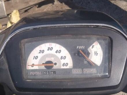 Сузукі Address V100 2004 у Запоріжжя на Automoto.ua Сірий Сузукі Address V100, об'ємом двигуна 0 л та пробігом 500 тис. км за 180 $, фото 1 на Automoto.ua