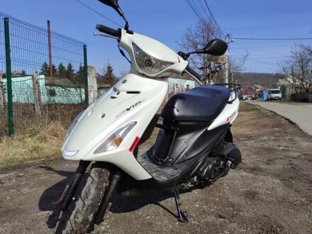 Сузукі Address V125 2017 у Ужгороді на Automoto.ua Білий Сузукі Address V125, об'ємом двигуна 0 л та пробігом 25 тис. км за 1300 $, фото 1 на Automoto.ua