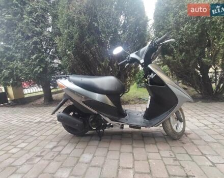 Сузукі Address V50 2008 у Львові на Automoto.ua Сірий Сузукі Address V50, об'ємом двигуна 0 л та пробігом 9 тис. км за 450 $, фото 2 на Automoto.ua