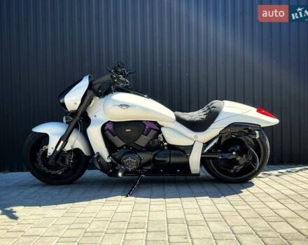 Белый Сузуки Boulevard M109R, объемом двигателя 1.8 л и пробегом 1 тыс. км за 16700 $, фото 8 на Automoto.ua