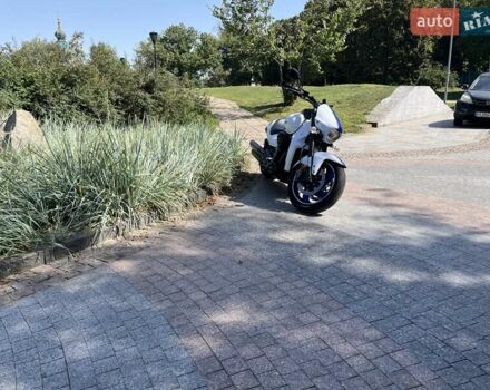 Белый Сузуки Boulevard M109R, объемом двигателя 1.8 л и пробегом 11 тыс. км за 15000 $, фото 17 на Automoto.ua