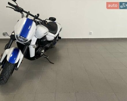Белый Сузуки Boulevard M109R, объемом двигателя 1.8 л и пробегом 11 тыс. км за 15000 $, фото 19 на Automoto.ua