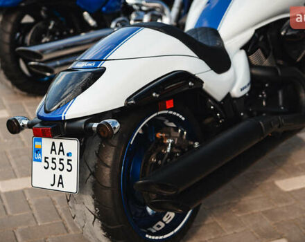 Белый Сузуки Boulevard M109R, объемом двигателя 0 л и пробегом 4 тыс. км за 19999 $, фото 12 на Automoto.ua