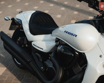 Белый Сузуки Boulevard M109R, объемом двигателя 0 л и пробегом 4 тыс. км за 19999 $, фото 2 на Automoto.ua