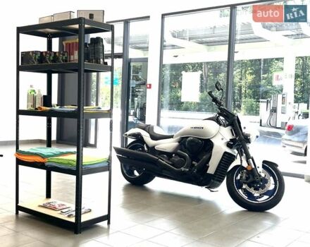 Белый Сузуки Boulevard M109R, объемом двигателя 1.8 л и пробегом 11 тыс. км за 15000 $, фото 15 на Automoto.ua