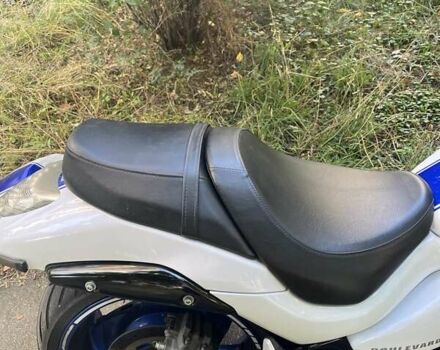 Белый Сузуки Boulevard M109R, объемом двигателя 1.8 л и пробегом 11 тыс. км за 15000 $, фото 10 на Automoto.ua