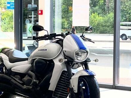 Белый Сузуки Boulevard M109R, объемом двигателя 1.8 л и пробегом 11 тыс. км за 15000 $, фото 1 на Automoto.ua