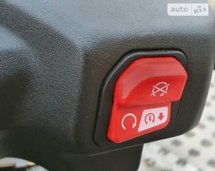 Сузуки Burgman 125, объемом двигателя 0 л и пробегом 9 тыс. км за 2200 $, фото 7 на Automoto.ua