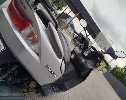 Серый Сузуки Burgman 125, объемом двигателя 0 л и пробегом 24 тыс. км за 590 $, фото 3 на Automoto.ua
