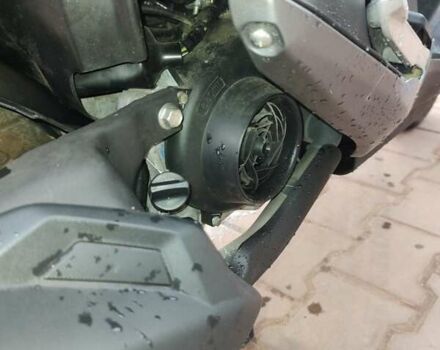 Серый Сузуки Burgman 125, объемом двигателя 0.13 л и пробегом 23 тыс. км за 1700 $, фото 6 на Automoto.ua