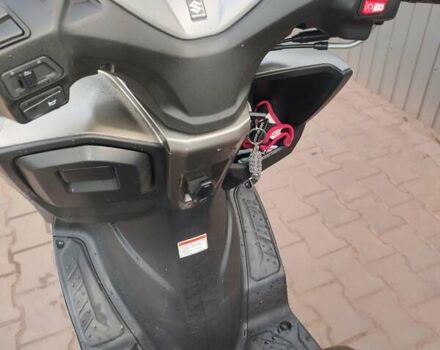 Серый Сузуки Burgman 125, объемом двигателя 0.13 л и пробегом 23 тыс. км за 1700 $, фото 4 на Automoto.ua