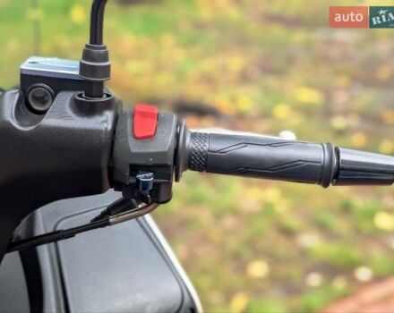 Белый Сузуки Burgman 200, объемом двигателя 0.2 л и пробегом 33 тыс. км за 2300 $, фото 10 на Automoto.ua