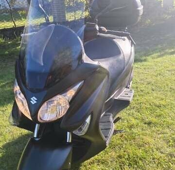 Черный Сузуки Burgman 200, объемом двигателя 0 л и пробегом 43 тыс. км за 2000 $, фото 15 на Automoto.ua