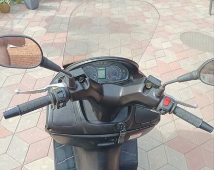 Сірий Сузукі Burgman 200, об'ємом двигуна 0 л та пробігом 29 тис. км за 2600 $, фото 6 на Automoto.ua