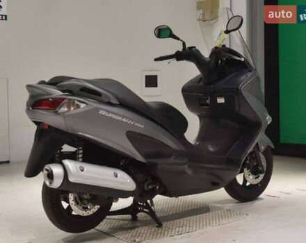 Серый Сузуки Burgman 200, объемом двигателя 0 л и пробегом 39 тыс. км за 2300 $, фото 4 на Automoto.ua
