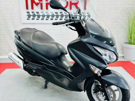 Сузукі Burgman 200 2015 у Одесі на Automoto.ua Сірий Сузукі Burgman 200, об'ємом двигуна 0.2 л та пробігом 29 тис. км за 2600 $, фото 1 на Automoto.ua