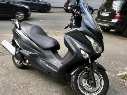 Сузукі Burgman 200 2017 у Києві на Automoto.ua Сірий Сузукі Burgman 200, об'ємом двигуна 0.2 л та пробігом 50 тис. км за 2050 $, фото 1 на Automoto.ua