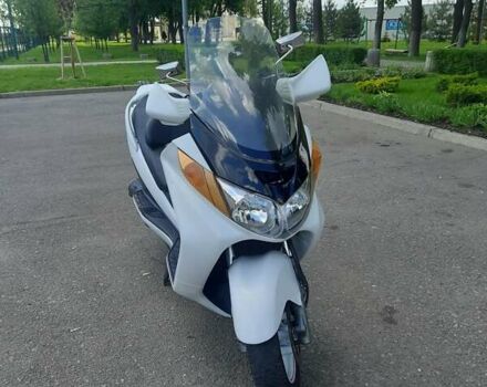 Сузуки Burgman 400, объемом двигателя 0 л и пробегом 40 тыс. км за 1900 $, фото 3 на Automoto.ua