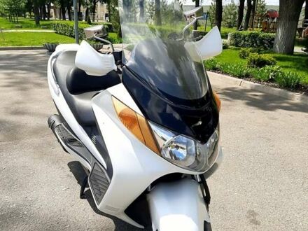 Сузукі Burgman 400 2010 у Краматорске на Automoto.ua Сузукі Burgman 400, об'ємом двигуна 0 л та пробігом 40 тис. км за 2100 $, фото 1 на Automoto.ua