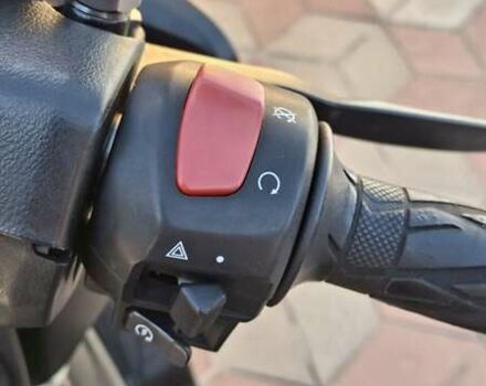 Сірий Сузукі Burgman 400, об'ємом двигуна 0.4 л та пробігом 18 тис. км за 4700 $, фото 2 на Automoto.ua