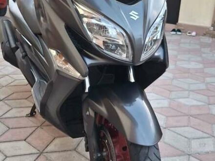 Сузуки Burgman 400 2018 в Днепре (Днепропетровске) на Automoto.ua Серый Сузуки Burgman 400, объемом двигателя 0.4 л и пробегом 18 тыс. км за 4700 $, фото 1 на Automoto.ua